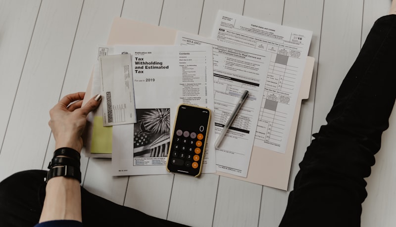 Retirement planning documents and calculator